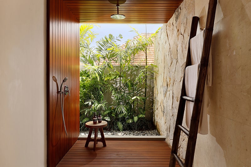 Villa Maya Pasut - semi outdoor bathroom