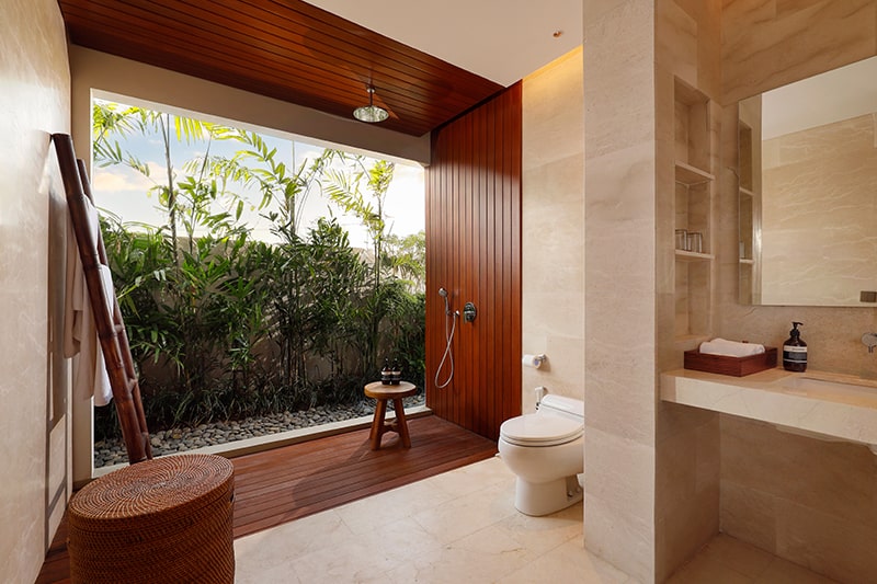 Villa Maya Pasut - semi outdoor bathroom